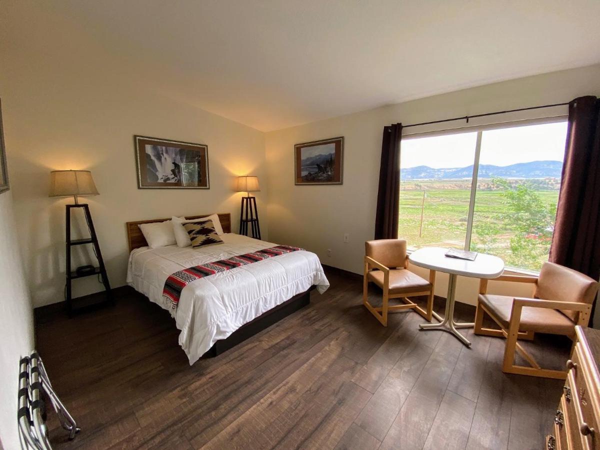 The Riverside Ranch Motel And Rv Park Southern Utah Hatch Εξωτερικό φωτογραφία