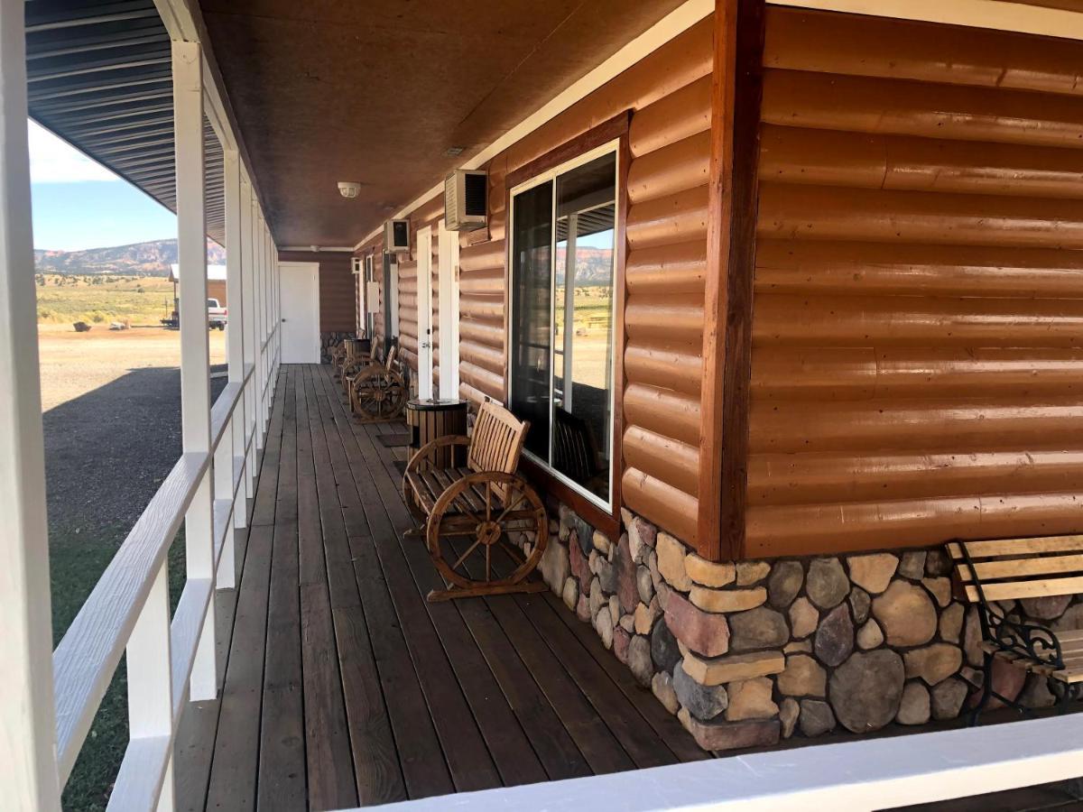 The Riverside Ranch Motel And Rv Park Southern Utah Hatch Εξωτερικό φωτογραφία