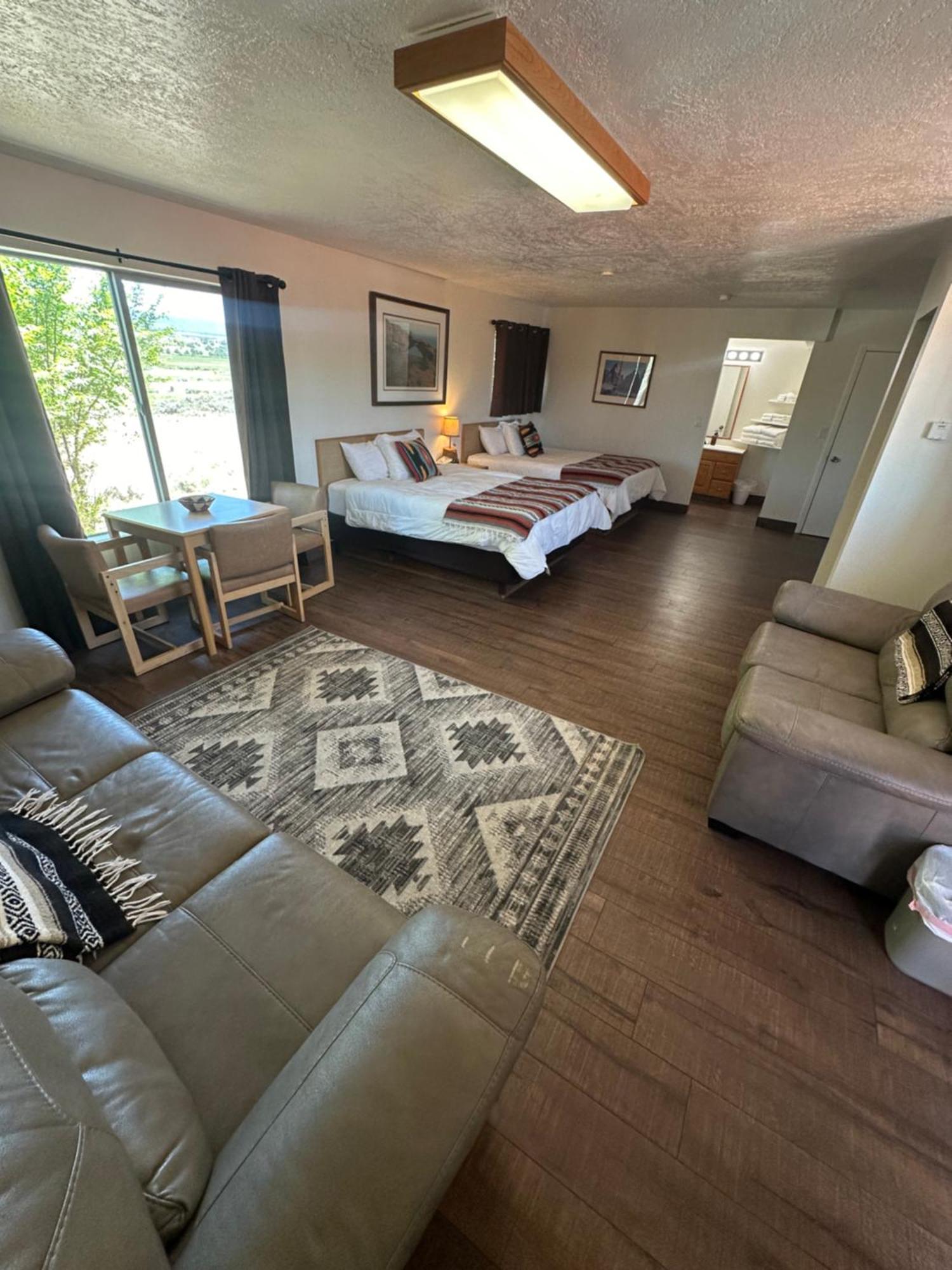 The Riverside Ranch Motel And Rv Park Southern Utah Hatch Εξωτερικό φωτογραφία